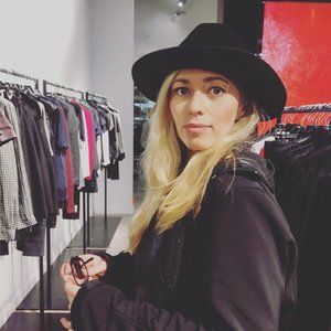 Meet your Posher, Candice